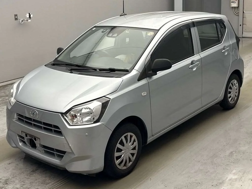 Daihatsu Mira e:S LA350S 2021